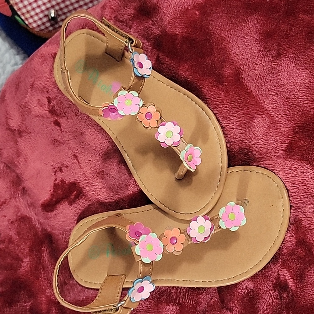 Toddler girl size 11 flower sandals